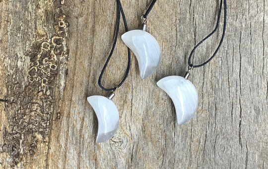 Selenite Moon Pendant Necklace 1082