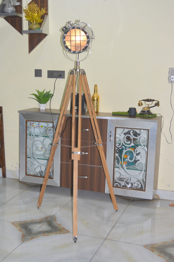 Tripod Floor Lamp, Industrial Decor, Movie Set Spotlighting, Studio Party Photography Outdoor Lamp