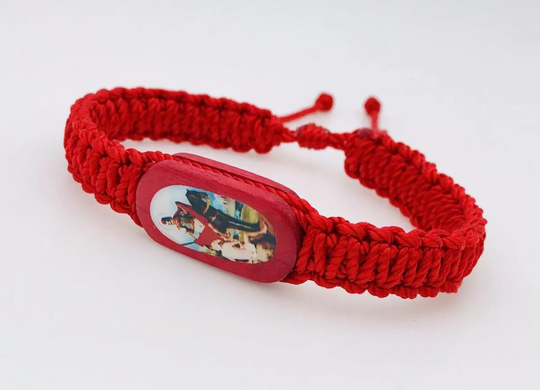 Pulsera Roja De San Martín Caballero Para Protección Y Negocios