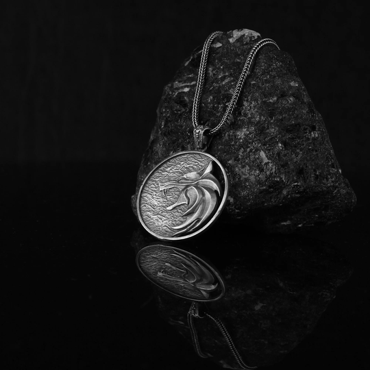 The Witcher Handmade Silver Necklace, Pendant, Geralt Medallion, White Wolf Gwynbleidd Medallion