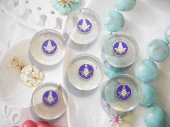 6 Vintage Blue Masonic Insignias in 28mm Lucite Settings