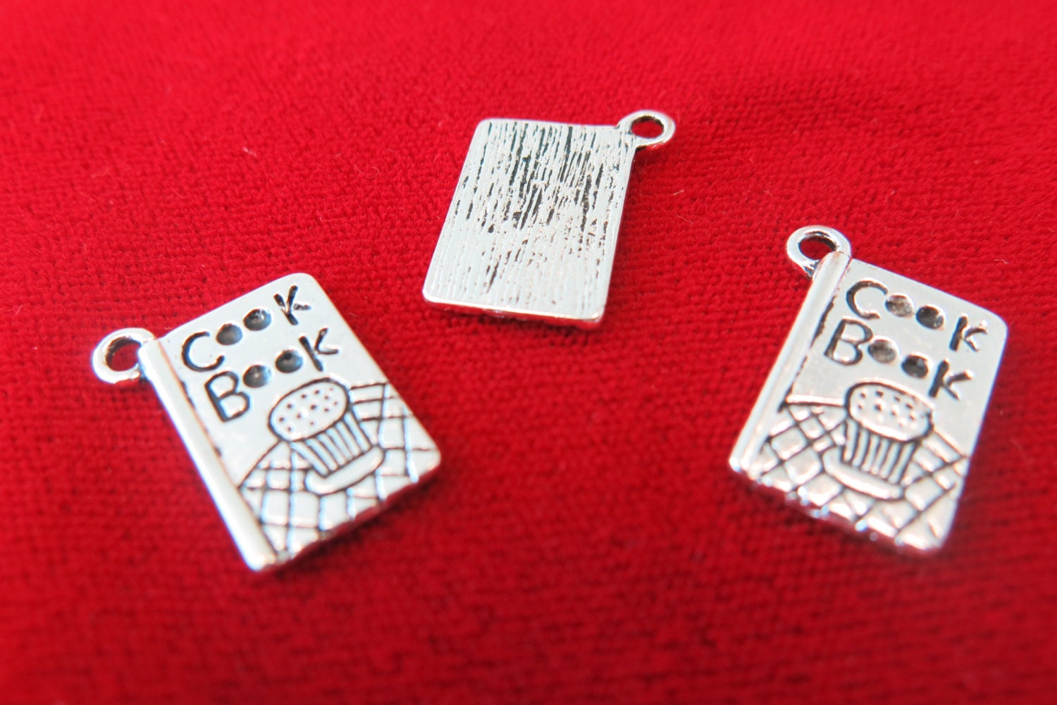 Bulk 25Pc Cook Book Charms in Antique Silver | Bc250B"
