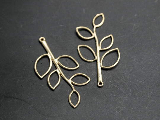 P0068/Anti-Tarnished Matt Gold Plating Over Brass/Leaves Pendant Connector/19 X 39mm/2Pcs