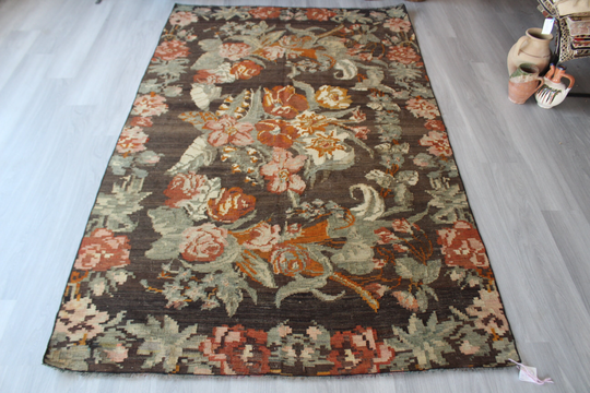 Vintage Floral Kilim, Ethnic Karabagh Bohemian Rose Design Black Handwoven Kilim/5'4"x8'5" Feet N-685