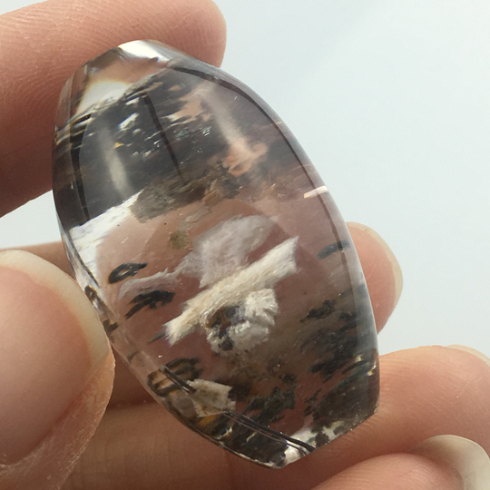 Natural Green Phantom & White Mica&black Rutilated in Clear Quartz Crystal Healing
