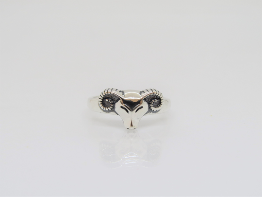 Vintage Sterling Silver Ram's Head Ring Size 6