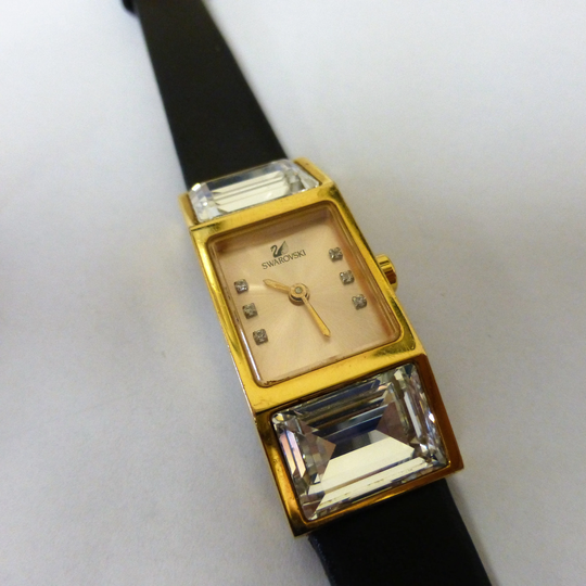 Vintage Swarovisky Ladies Watch W/Two Large Crystal Accents