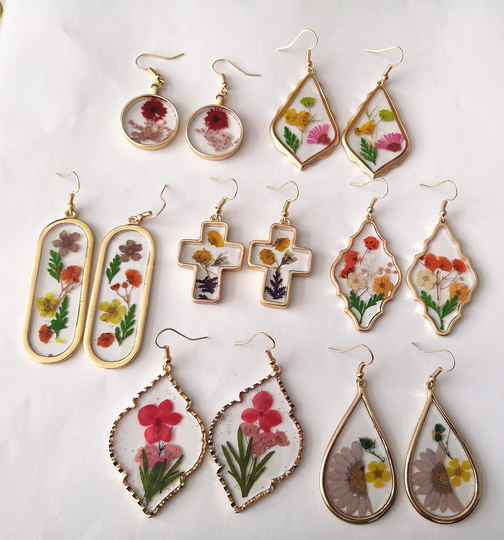 Handmade Pressed Dried Flower Women Dangle Drop Earrings, Resin Real Daisies, Birthday Gift, Bridal Gift
