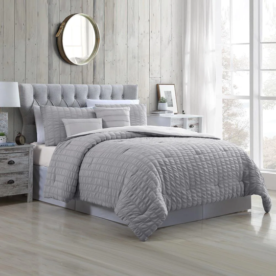 Amrapur Overseas Kane comforter set Gray Abstract Reversible King Comforter (Blend with Polyester Fill) | 3MLTICSE-KNE-KG