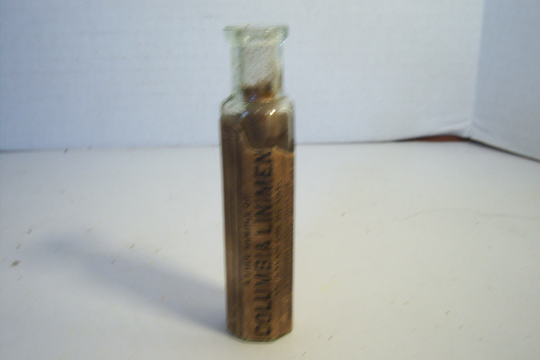 1890's The F.c. Sturdevant Co Free Sample Columbia Liniment Hartford Conn 3 7/8 Inch Aqua Veterinary Medicine Bottle With Paper Label