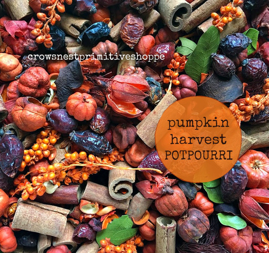 Pumpkin Harvest Potpourri Is A Blend Of Putka Pods, Cinnamon, Rosehips, Orange Flowers & Berries Scented Apple Butter