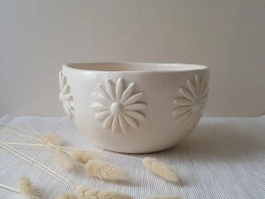 Handbuilt Ceramic Bowl, Pottery Bowls, Flower Decorated Ceramics, Daisy Bowl