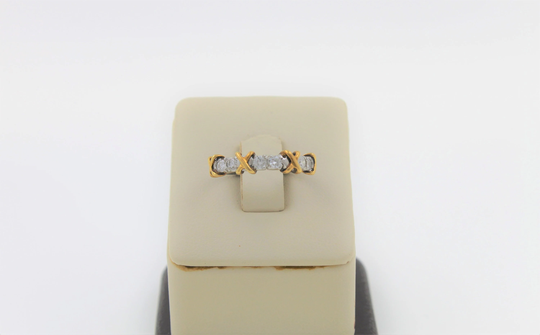 Vintage 1980S Handmade 18K Two-Tone Gold Diamond Ring