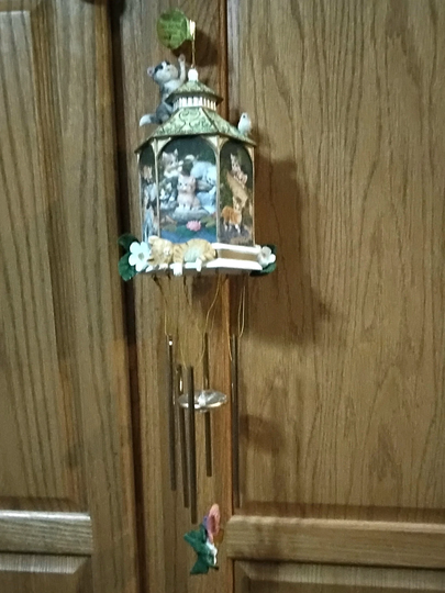 Gorgeous Danbury Mint Cat Windchime Nb