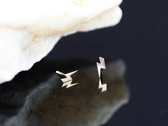14K Trendy Lightning Bolt Post Earring/Minimalist