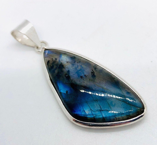 Large Sterling Silver & Labradorite Pendant 2 1/4 Inch 8Gms Gemstone Fine Vintage Jewelry