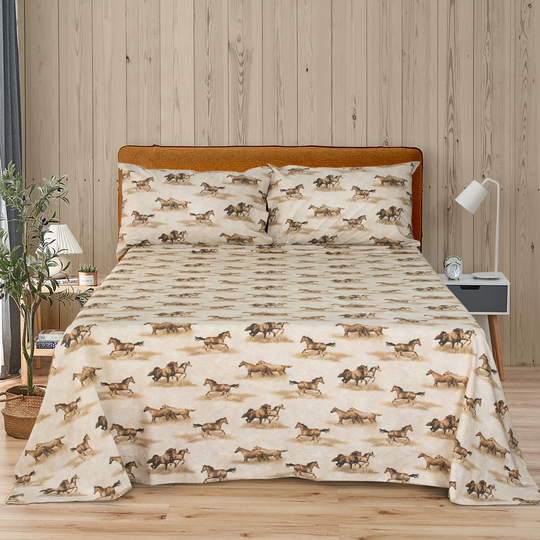 Karin Maki Karin Maki Wild Horses Queen 180-Thread Count Cotton Blend Brown Bed Sheet | 07186000012KM
