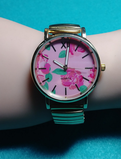 Beautiful Rose Quartz Pink Watch