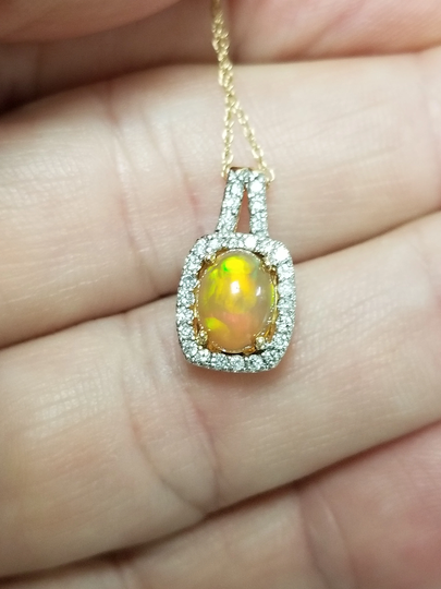 18" Estate 10K Yellow White Gold Natural Fire 1.5Ct Oval Opal .20Ct Diamond Single Cut Pendant Chain .50mm Necklace Charm Anniversary Bc38
