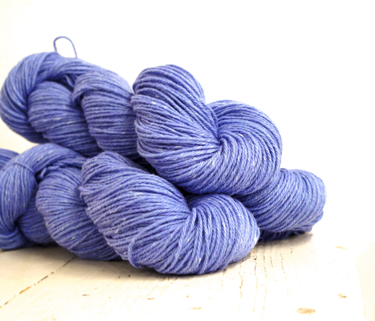 Violet Blue New Zealand Wool Blend 100G/233M - Soft Yarn For Handknitting, Plaids, Women's, Men's Cardigans, Kids Crafts 80% 20 Po