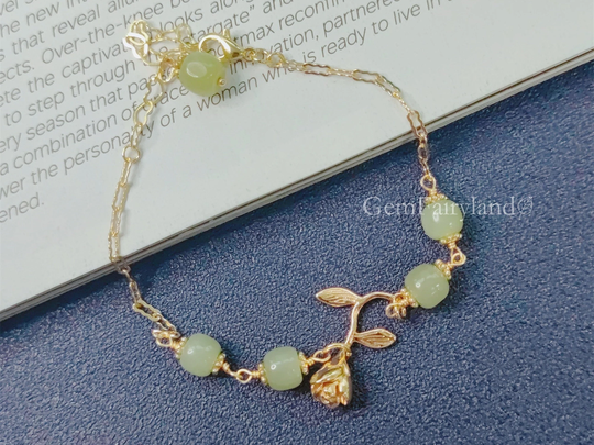 Hetian Jaded Beads Bracelet With 18K Gold Plated Rose Flower