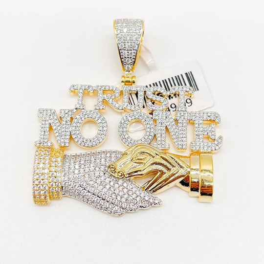Iced Out Trust No One Pendant Aaa Hip Hop Jewelry 14K Gold Finish Finest Quality With 4mm Tennis Chain Or 7mm Miami Cuban Link