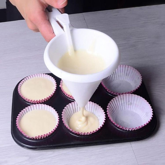 Tousimaii Batter Dispenser Portable Non-stick Plastic Handheld Kitchen Chocolate Funnel for Cupcakes