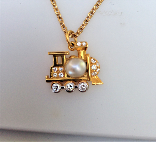 Diamond & Pearl Vintage Pendant