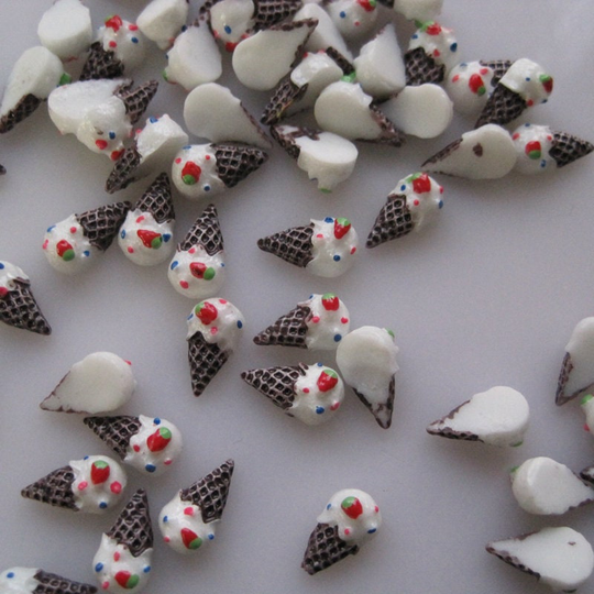 Rc88 30Pcs Cute Nail Art Ice Cream Shape Decoration Diy Supply