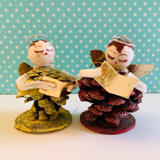 Pinecone Angels, Putz Made in Japan, Christmas Kitschmas, Mica Snow, 1950's Christmas, Glitter Ornaments, Kitsch Angels