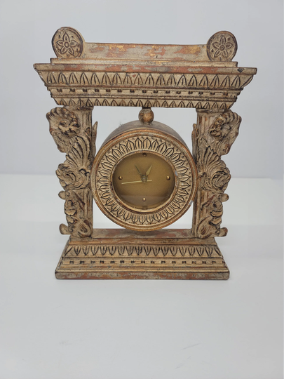 stunning Victorian Gothic Rams Horn/ Skull Clock. 10"x 7.5"
