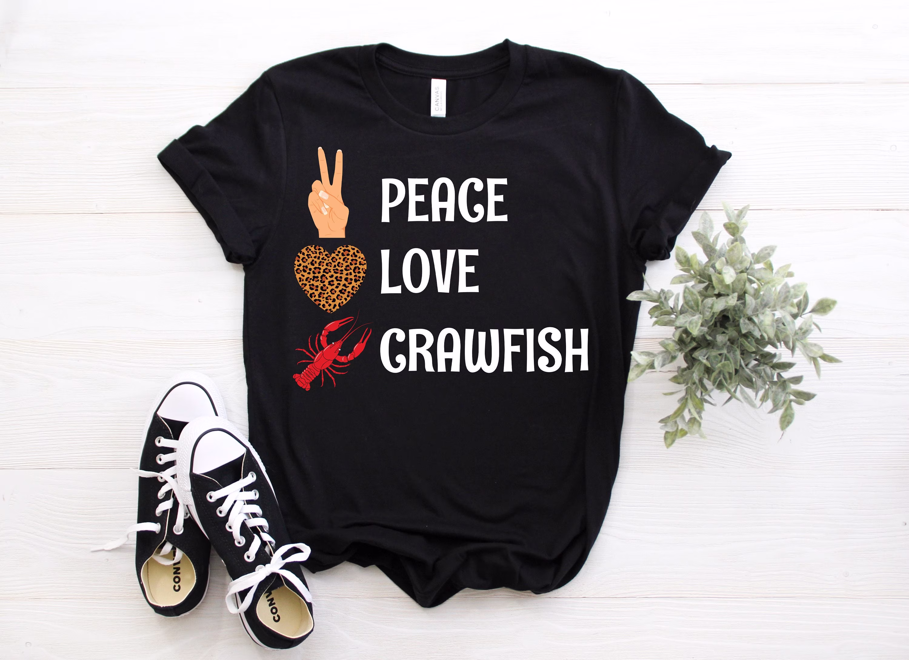 Peace Love Crawfish Boil Vintage T-Shirt, Funny Gift, Cooking Seafood Pot Chef, Fishing Fisherman Present, Mothers Day Fathers Day