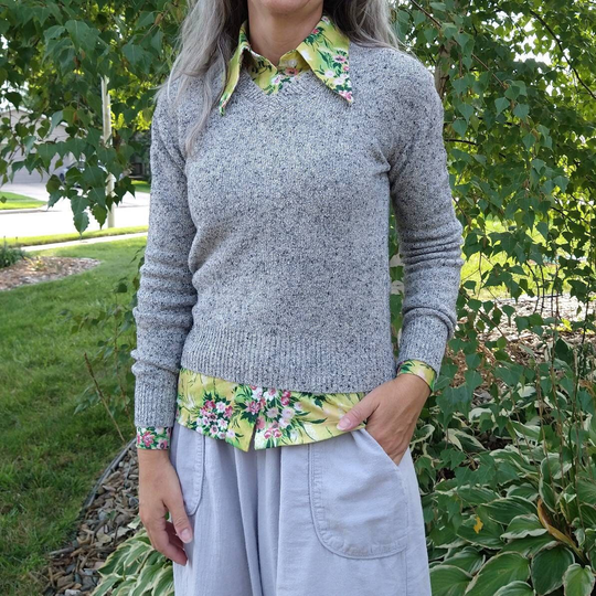 V-Neck Pullover Silk Blend Sweater 1980's 80's S | F8