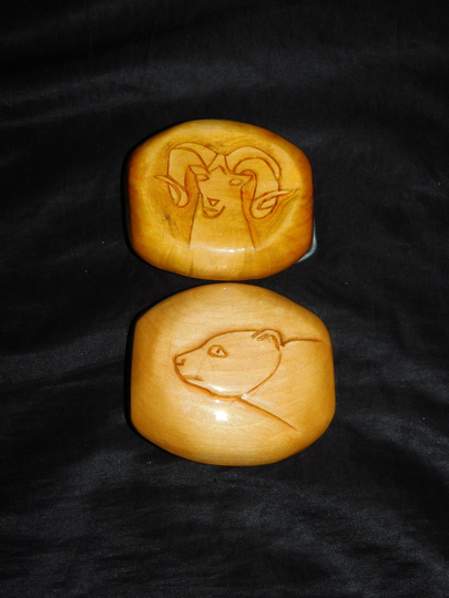 Vtg Alaska Carved Brown Wood Belt Buckles Dall Sheep Polar Bear Carving Folk Art Vintage 70S