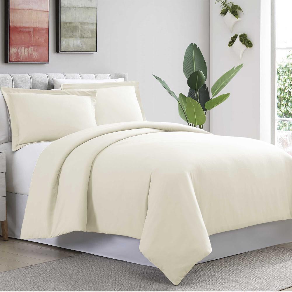 Amrapur Overseas Ultra Plush Solid Duvet Ivory Multi Reversible King Duvet (Blend with Polyester Fill) | 3D100MFE-IVY-KG