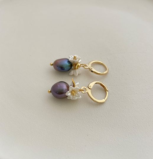 Gold Plated 32mm Freshwater Pearl Flower Hoop Earring Endless Hoops Huggies Simple Earrings