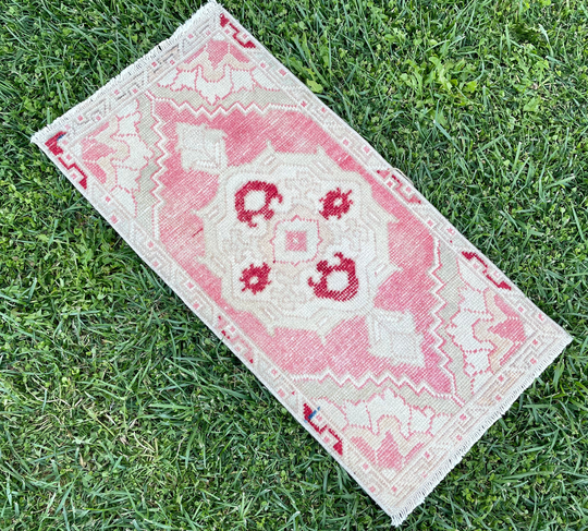 Bathroom Small Rug, Vintage Oushak Antique Turkish Door Mat Floor Hand Woven Pink Rugs, 1'4"x2'9" Ft