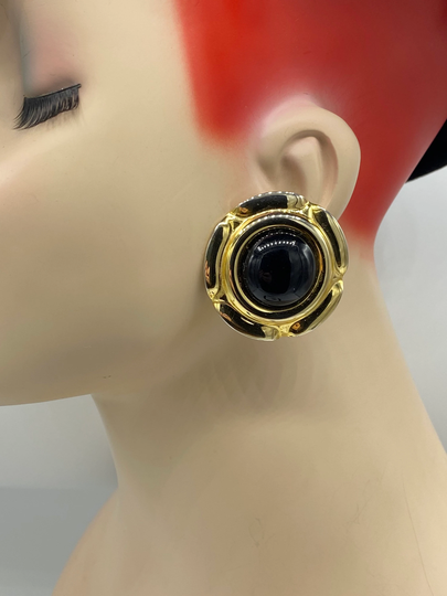 Vintage Black Cabochon Oversized Gold Plated Button Clip Earrings U32