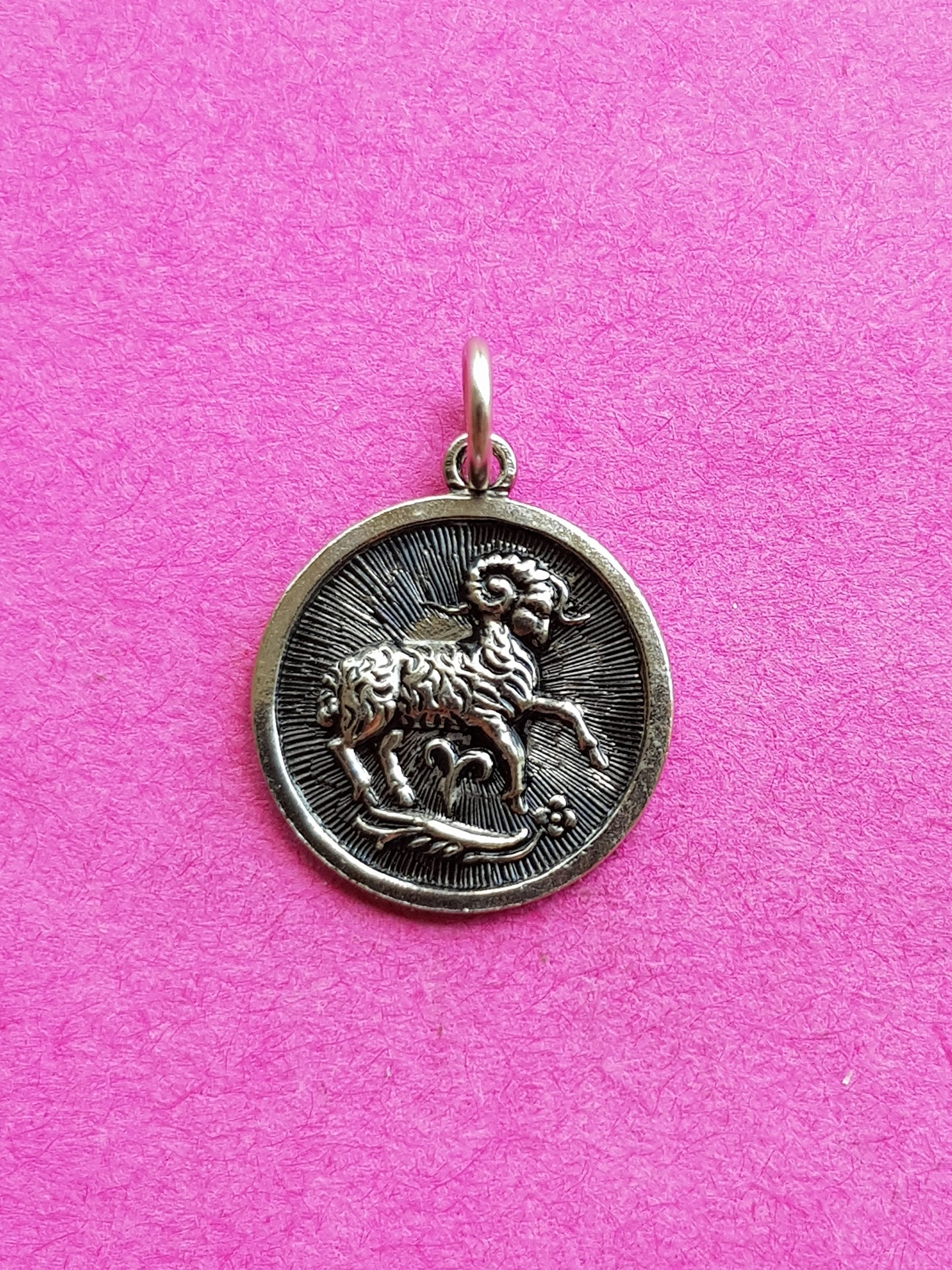 Vintage Silver Plated Zodiac Constellation Medal Pendant Necklace Medaillon Medallion Charm Astrology Amulet Talisman Sign Of Aries, Ram