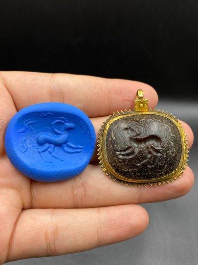 Old Antique Ancient Afghani Intaglio Gold Pendant With Aqeeq Agate Craved Ram 16K Solid Gold