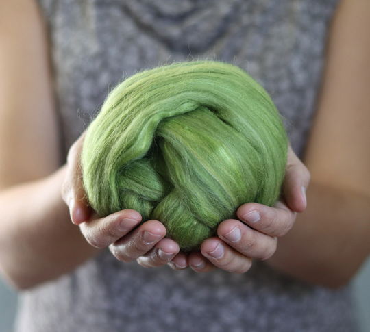Merino Wool/Silk Blend Roving in Parrot Green, Needle Felting, Wet Nuno Weaving, Arm Knitting, Chunky Yarn, Dhg
