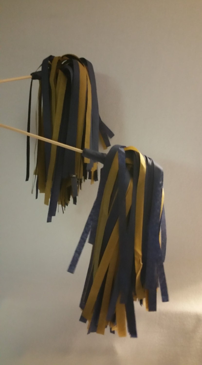 Los Angeles Rams 10 Cheerleading Pom Poms, Navy Gold, La Football Decorations, Birthday Party, Favors, Wedding Decor, Banner