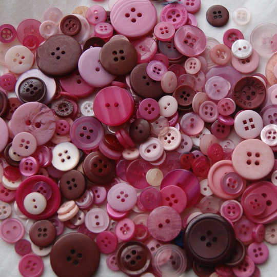 100 Buttons, Shades Of Pink, Berry Blend Button Mix, Assorted Sizes, Sewing, Grab Bag, Crafting, Jewelry | 256
