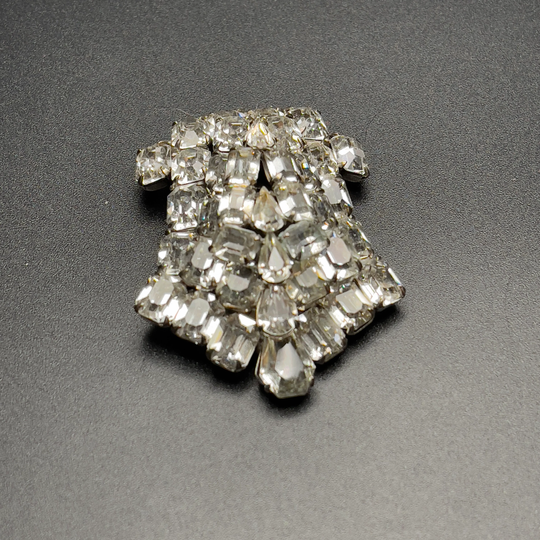 stunning & Large Single Dress Clip, Unsigned, Layered, Emerald Cut Teardrop Clear Rhinestones, High Quality, Silver Tone Metal