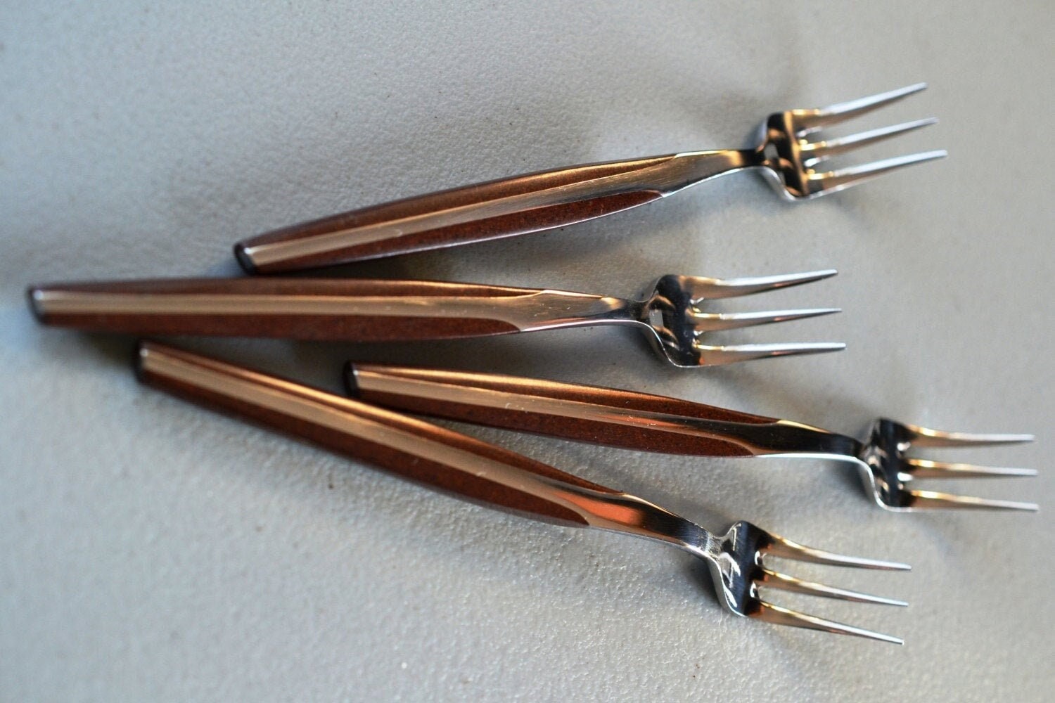 Nos Set Of 4 Danish Modern Seafood Forks Cocktail Fork Oyster Mcm Eldan Ebosi Eld2 Brown Japan Stainless Steel Teak Flatware Midcentury"