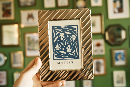 3.5x5" Ribbed Picture Frame/Photo With Rounded Corners