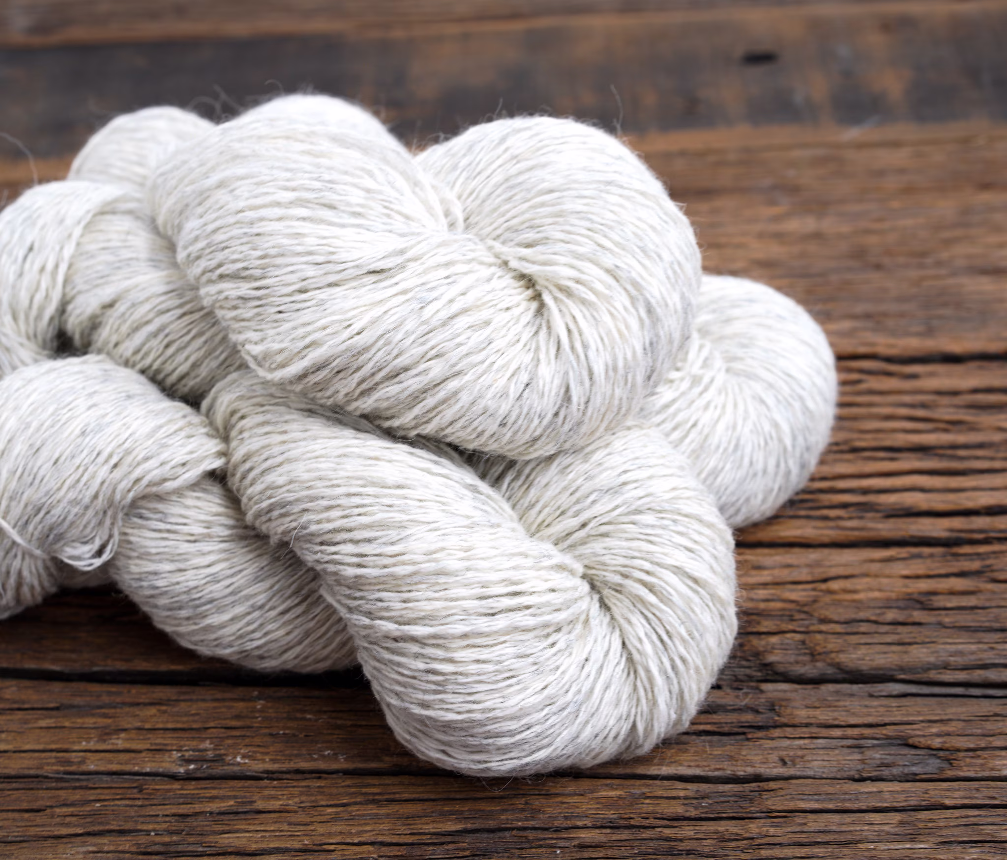Grey Melange New Zealand Wool Blend 100G/233M - Soft Yarn For Handknitting, Plaids, Women's, Men's Cardigans, Kids Crafts 80% 20 Po