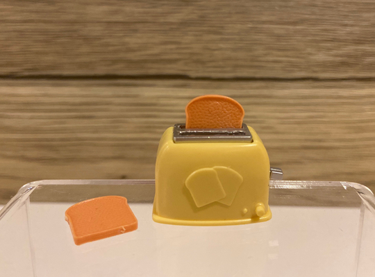 Dollhouse Miniature Toaster With Bread Kitchen Appliances