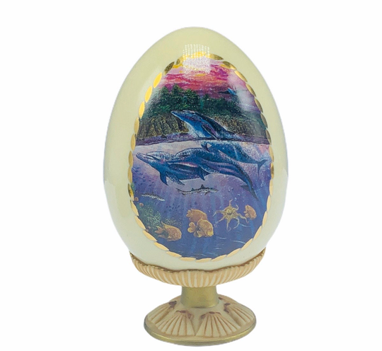 Danbury Mint Egg Figurine Splendors Of The Sea Ocean Porcelain Vintage Dolphin Whale Fish Marine Robert Nelson California Spirits