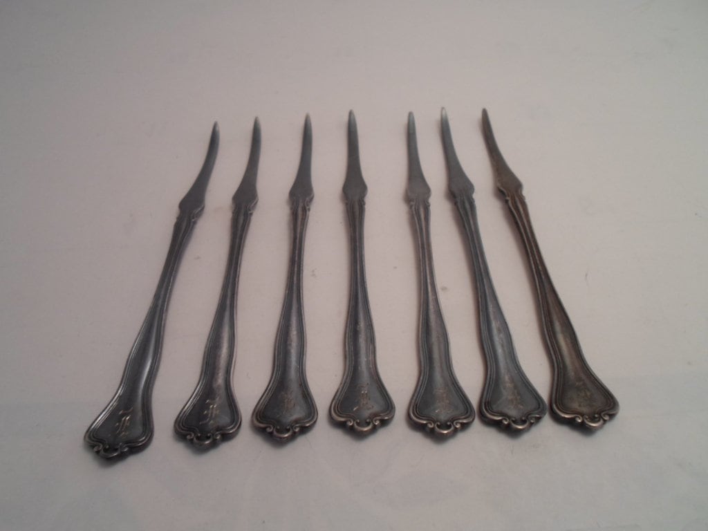 Vintage 1835 R Wallace Silverplate 7 Lobster Crab Nut Picks Engraved Initial Quality